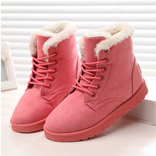 Flauschige Schneestiefel
