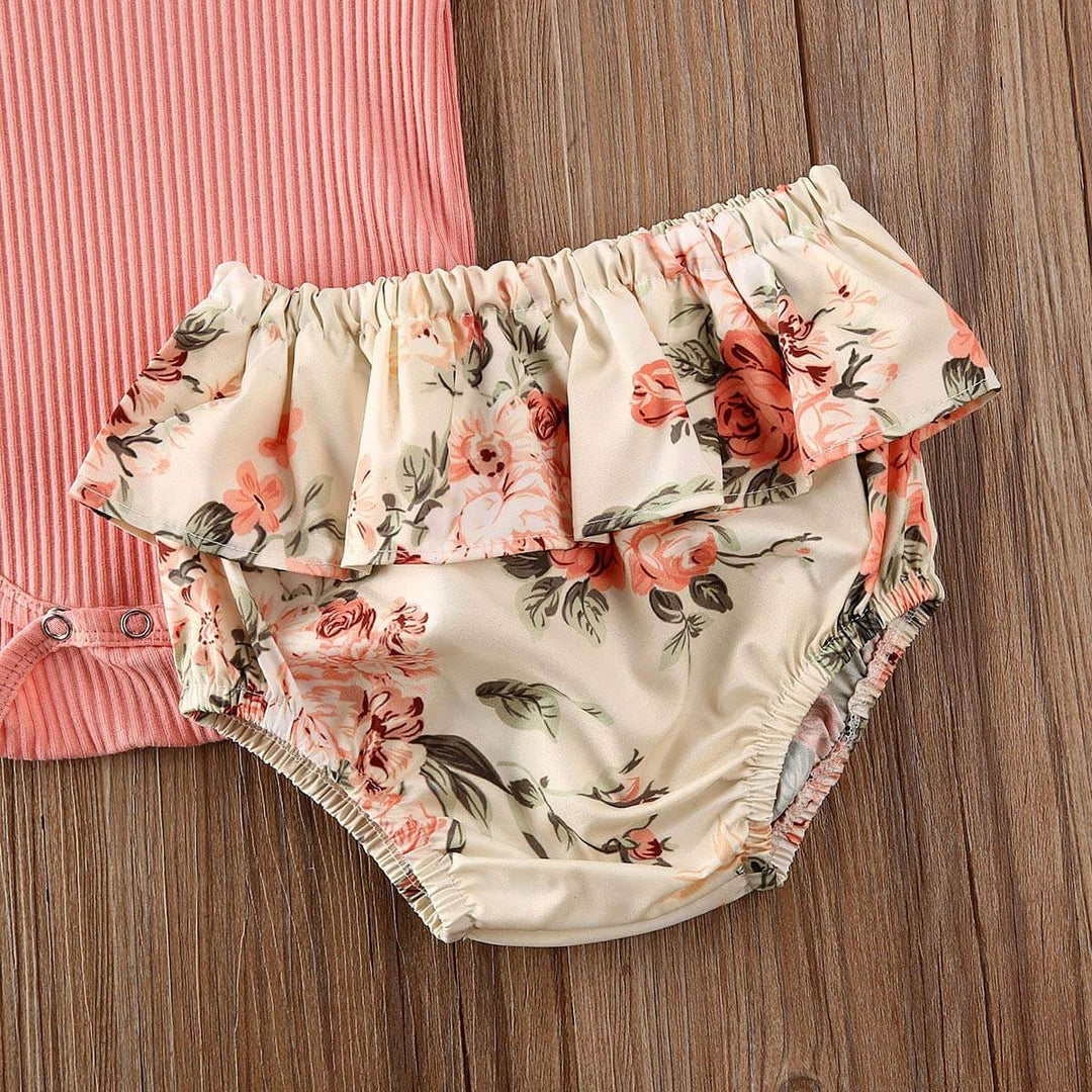 Ruffled Geripptes Floral Shorts Set