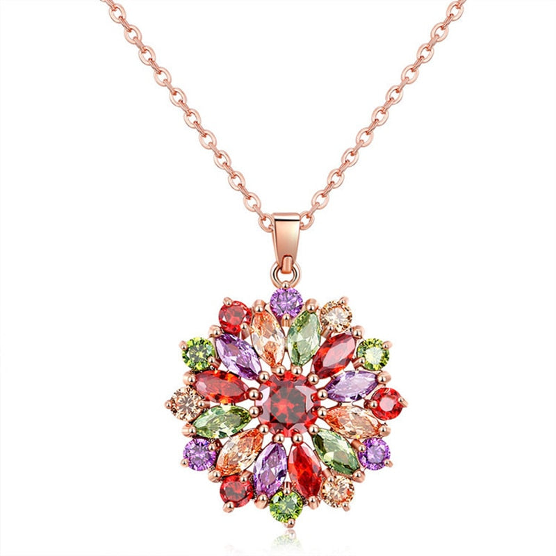 Schimmernde Florale Zirkon-Halskette